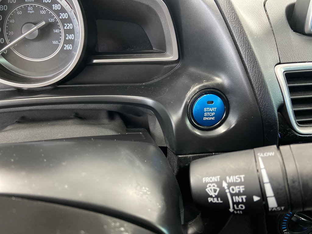 Mazda 3  2015 à Cowansville, Québec - 38 - w1024h768px