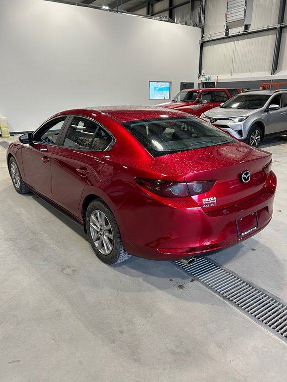 2019 Mazda 3 GS in Cowansville, Quebec - 4 - w1024h768px
