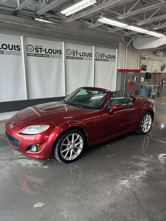 Mazda MX-5 GT / Hard Top 2009 à Cowansville, Québec - 7 - w1024h768px