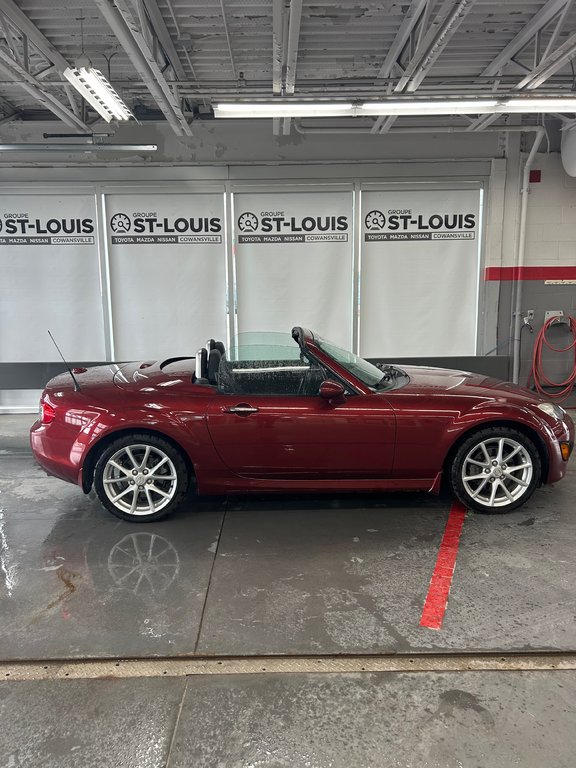 Mazda MX-5 GT / Hard Top 2009 à Cowansville, Québec - 19 - w1024h768px
