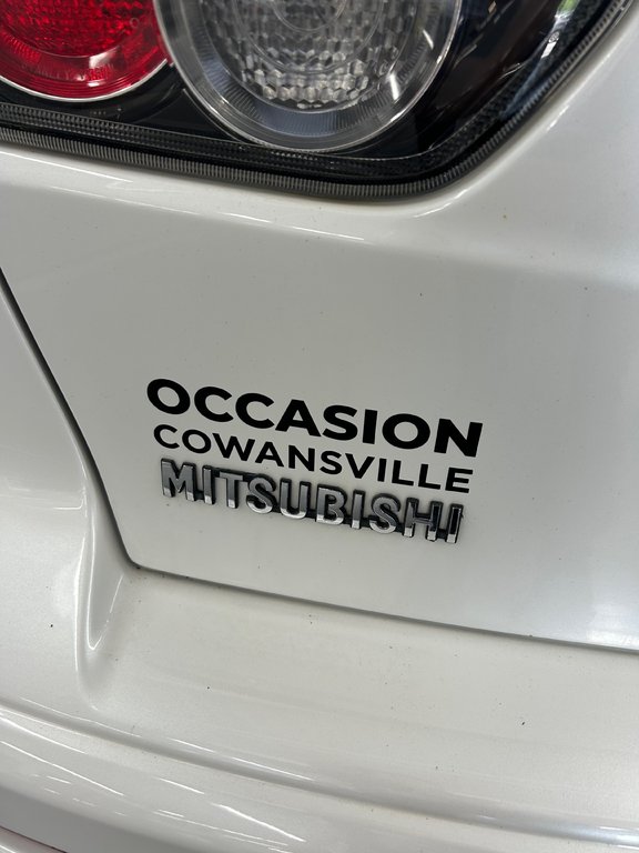 2016 Mitsubishi Lancer ES in Cowansville, Quebec - 9 - w1024h768px
