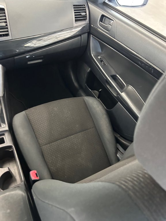 2016 Mitsubishi Lancer ES in Cowansville, Quebec - 15 - w1024h768px