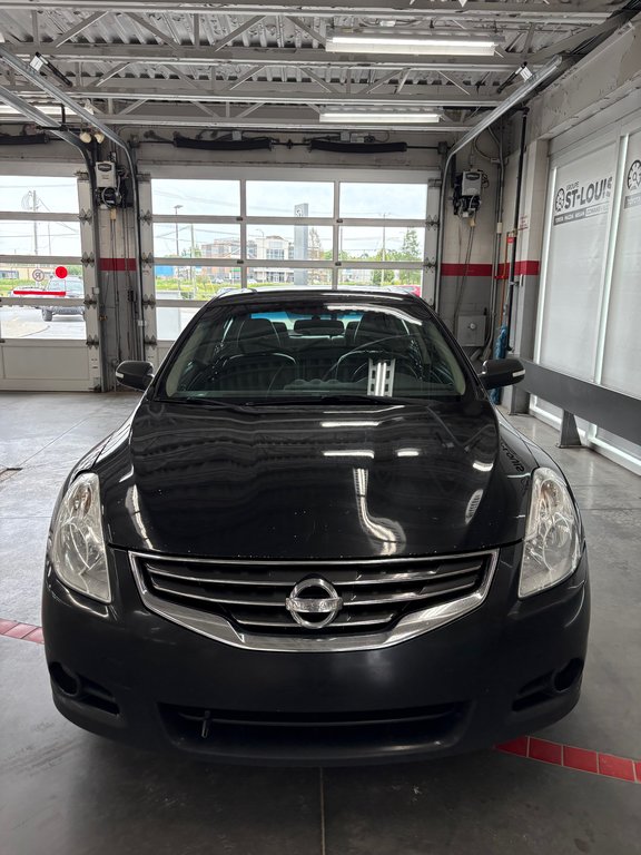 Nissan Altima 3.5 SR 2011 à Cowansville, Québec - 3 - w1024h768px