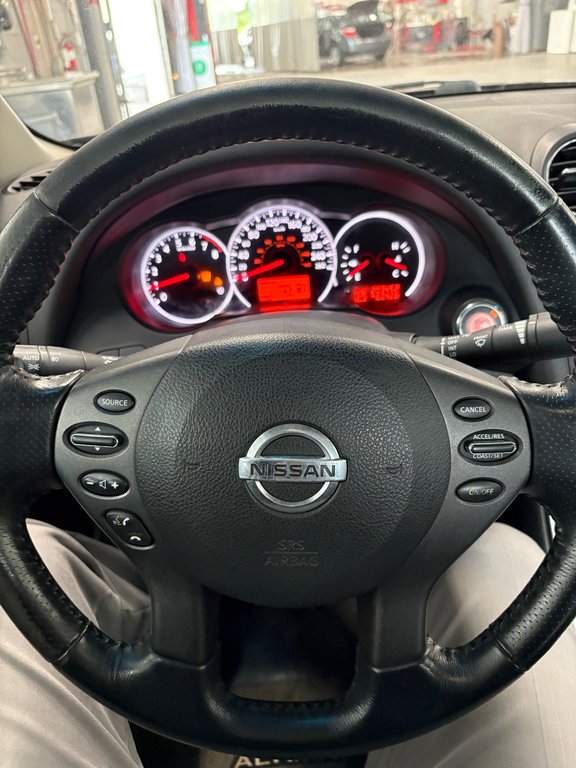 Nissan Altima 3.5 SR 2011 à Cowansville, Québec - 30 - w1024h768px