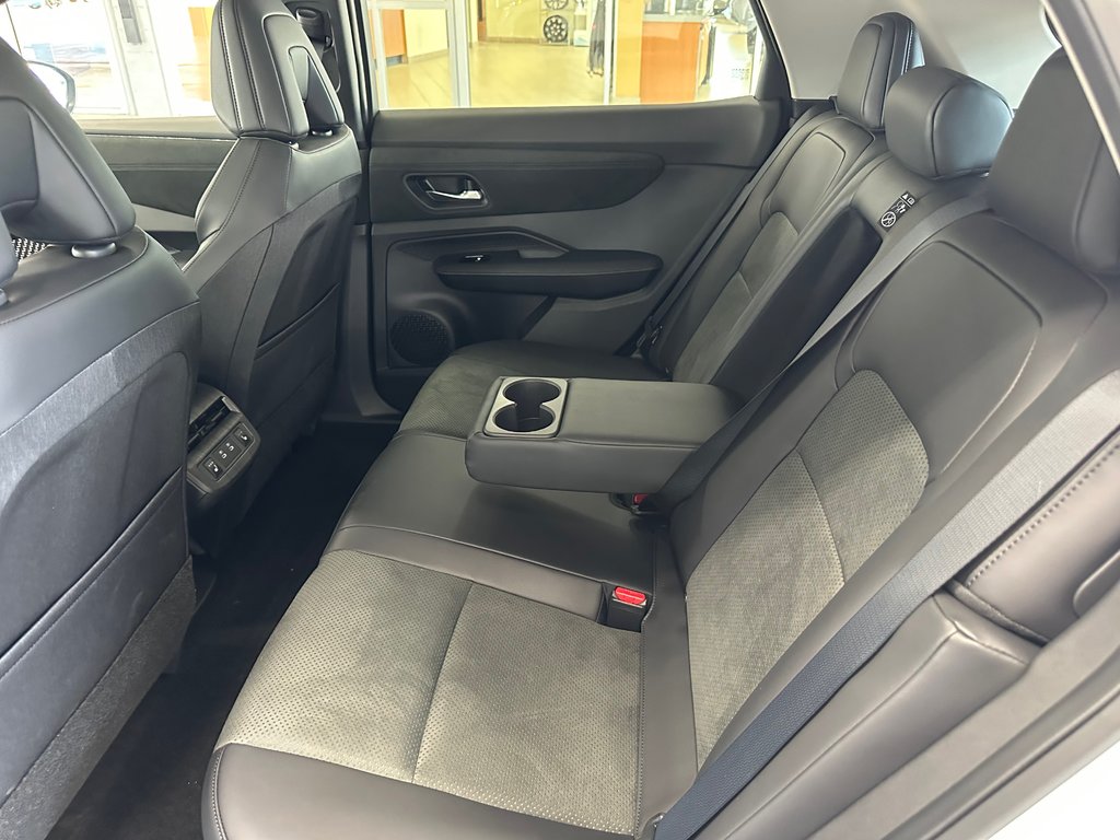 Nissan Ariya Platinium+ e-4orce 2025 à Cowansville, Québec - 17 - w1024h768px