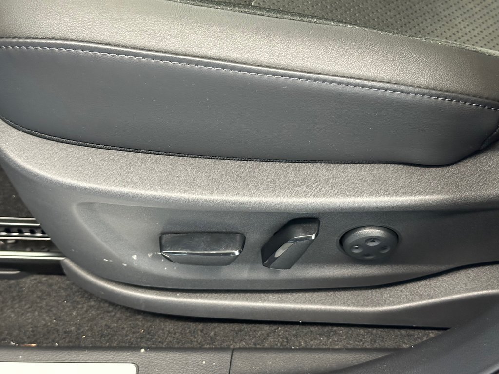 Nissan Ariya Platinium+ e-4orce 2025 à Cowansville, Québec - 22 - w1024h768px