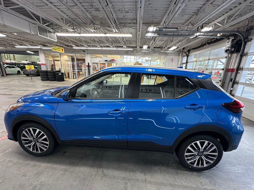 Nissan Kicks Play SV 2025 à Cowansville, Québec - 7 - w1024h768px