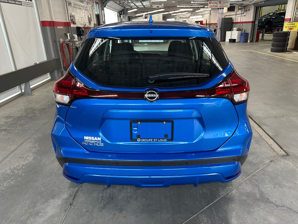 2025 Nissan Kicks Play S in Cowansville, Quebec - 4 - w1024h768px