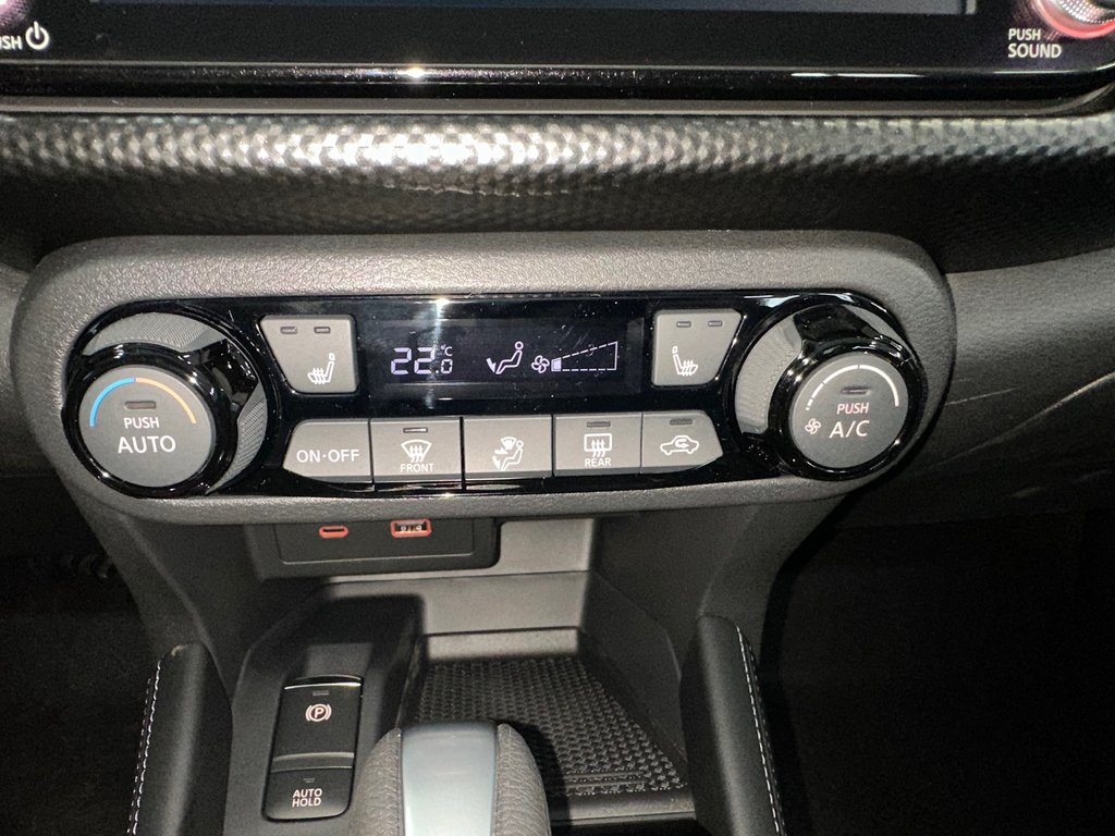 Nissan Kicks Play SV 2025 à Cowansville, Québec - 29 - w1024h768px