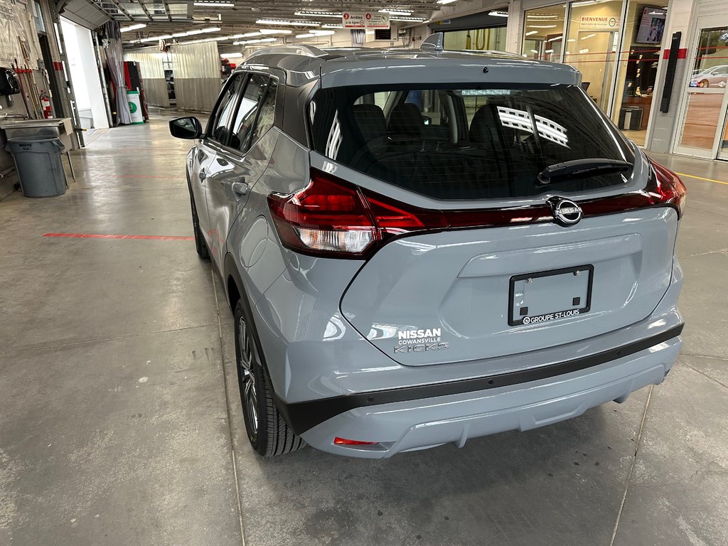 Nissan Kicks Play SV 2025 à Cowansville, Québec - 9 - w1024h768px
