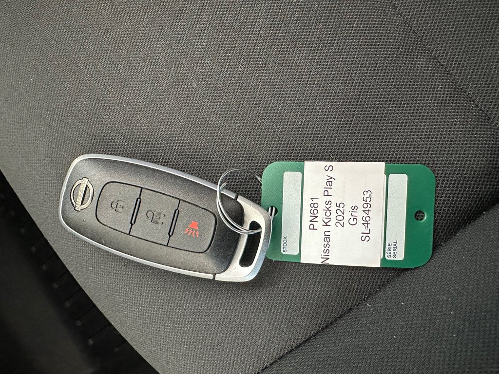 Nissan Kicks Play S 2025 à Cowansville, Québec - 44 - w1024h768px