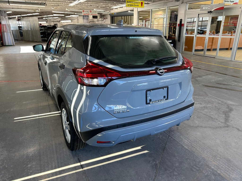 Nissan Kicks Play S 2025 à Cowansville, Québec - 9 - w1024h768px
