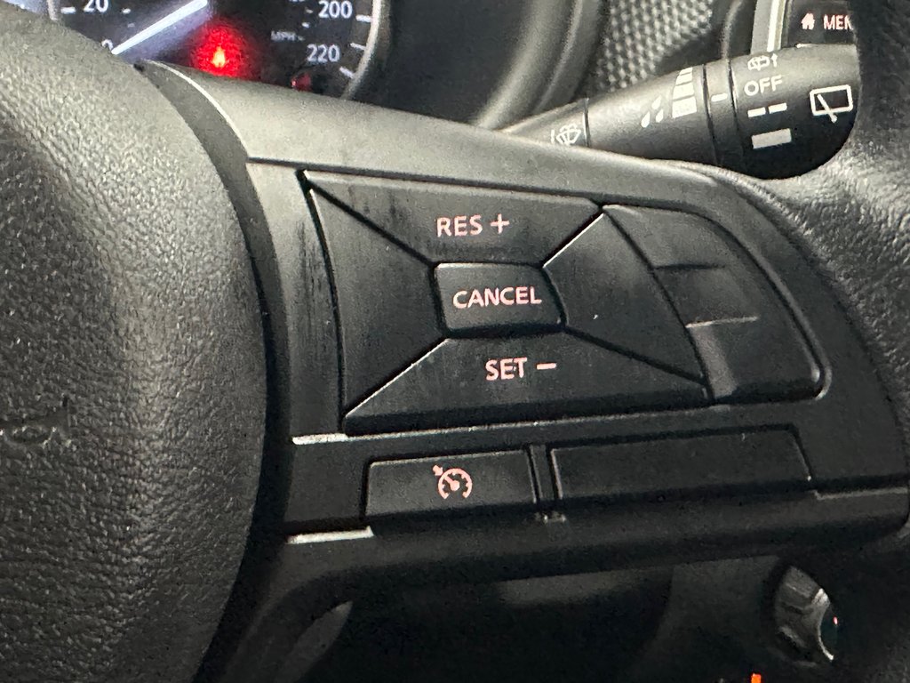Nissan Kicks Play S 2025 à Cowansville, Québec - 35 - w1024h768px