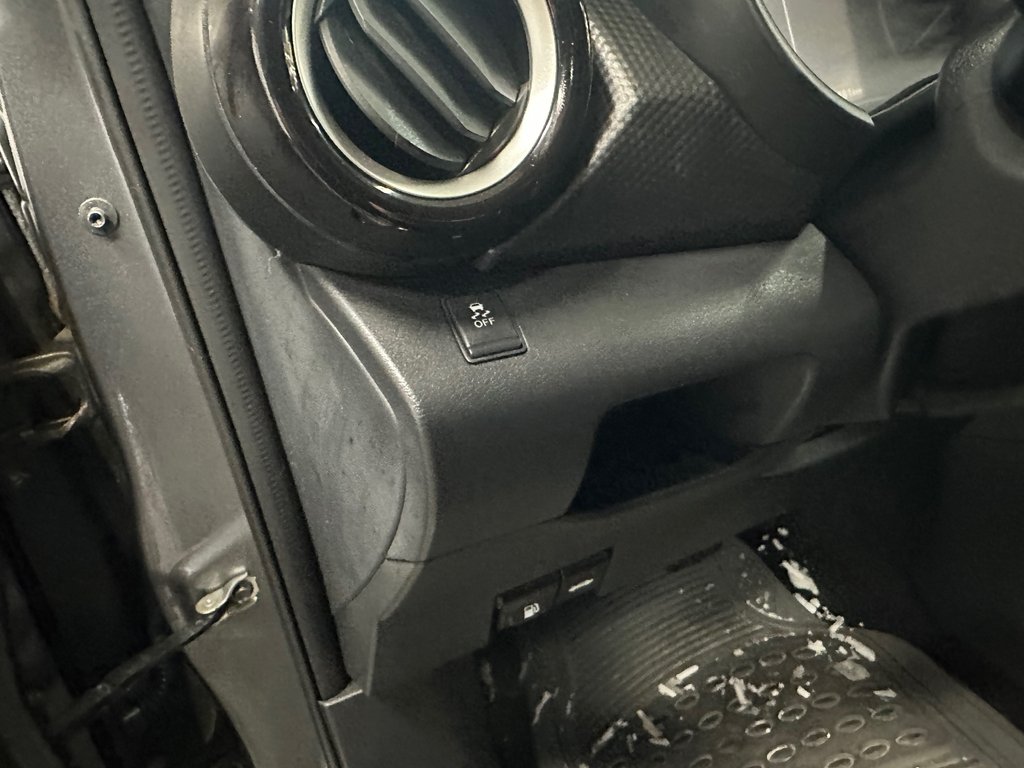 Nissan Kicks SV 2019 à Cowansville, Québec - 26 - w1024h768px