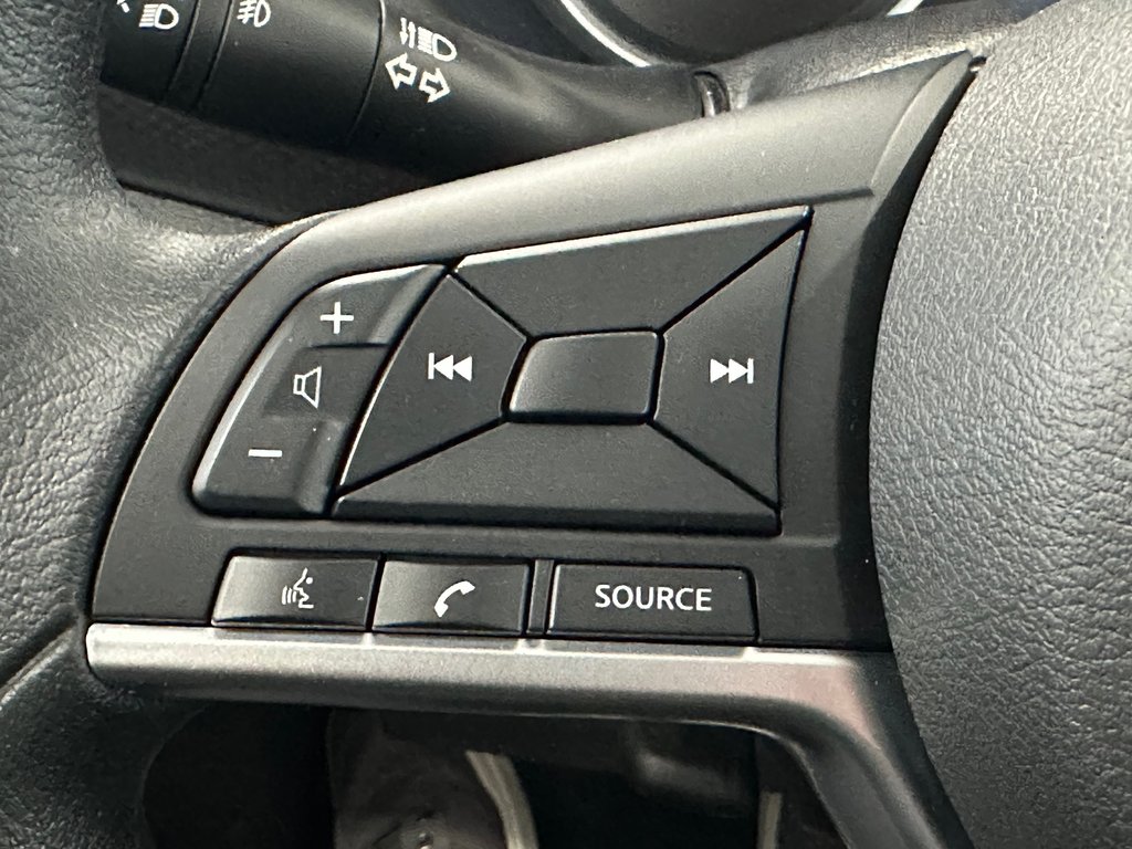 Nissan Kicks S 2020 à Cowansville, Québec - 35 - w1024h768px