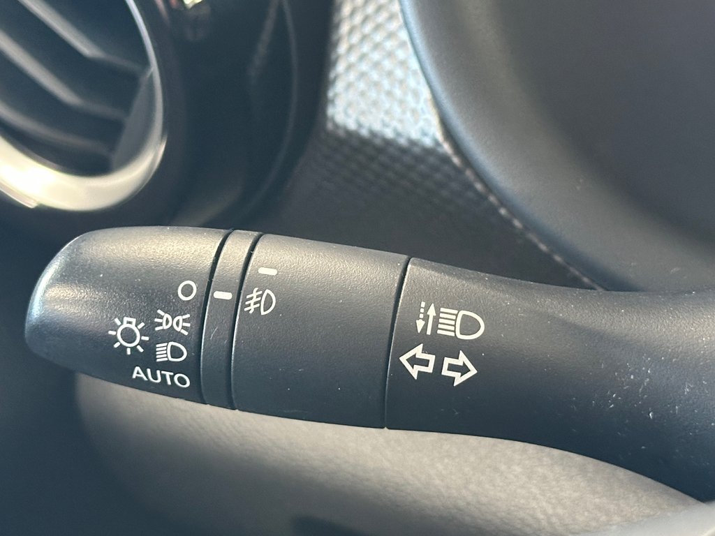Nissan Kicks SV 2020 à Cowansville, Québec - 28 - w1024h768px