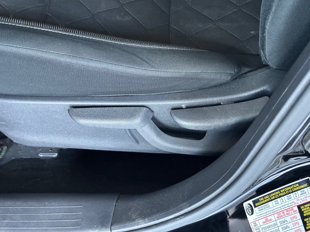 Nissan Kicks S 2020 à Cowansville, Québec - 24 - w1024h768px