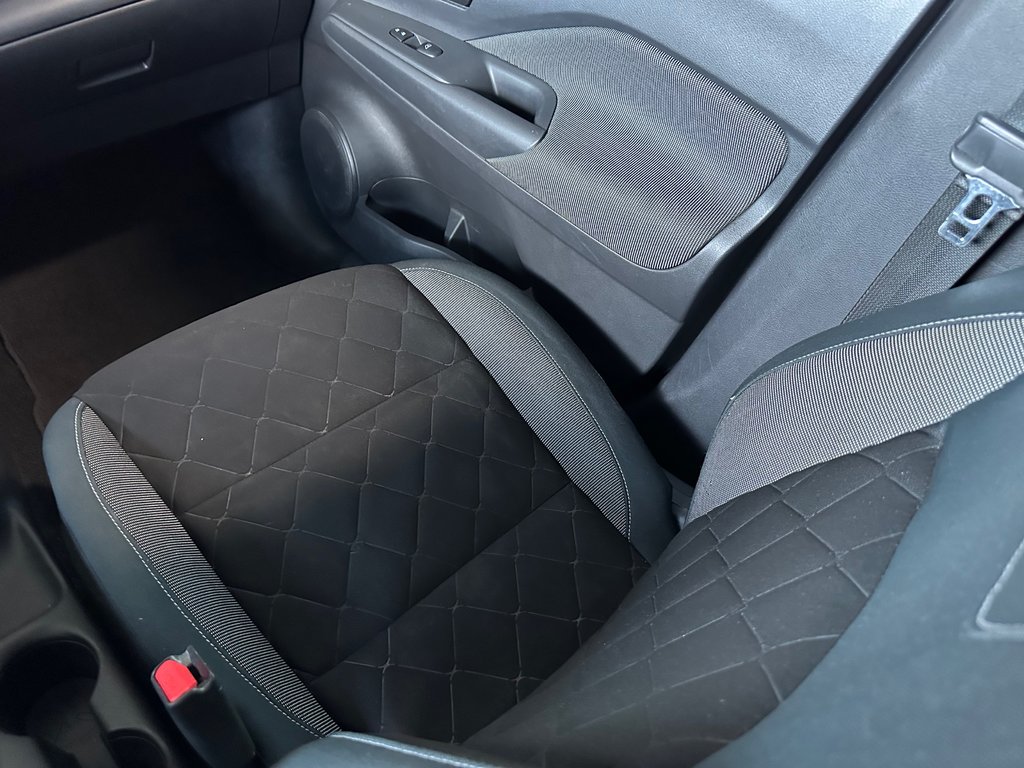 Nissan Kicks S 2020 à Cowansville, Québec - 21 - w1024h768px