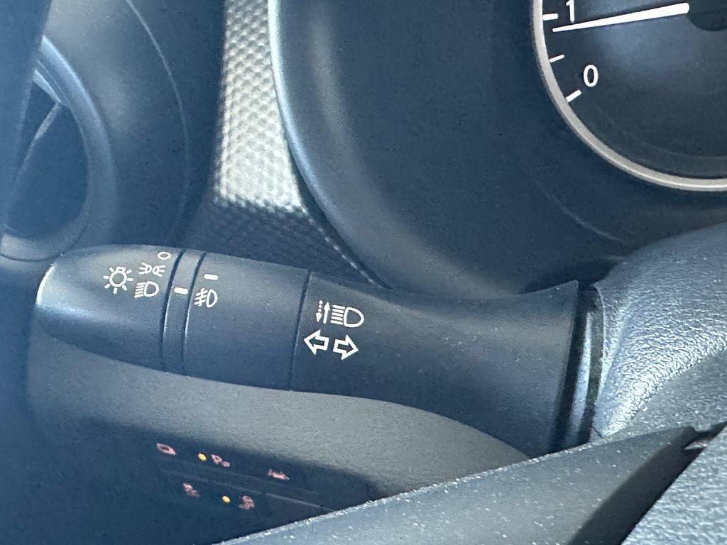 Nissan Kicks S 2020 à Cowansville, Québec - 37 - w1024h768px