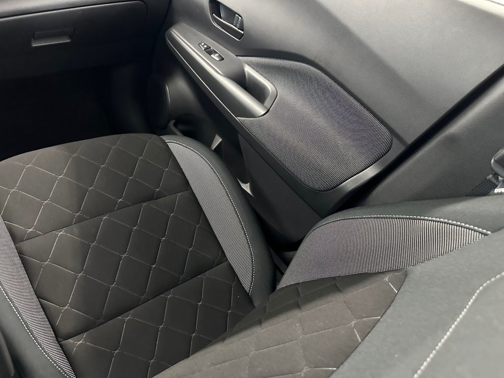 2020 Nissan Kicks S in Cowansville, Quebec - 23 - w1024h768px