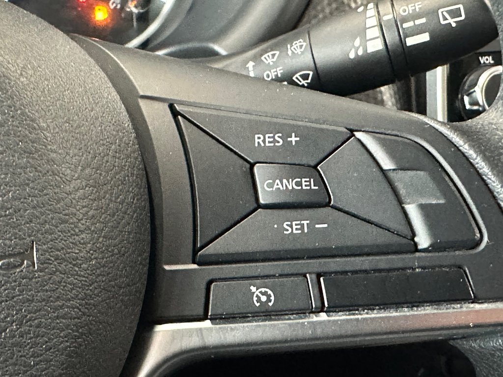 2020 Nissan Kicks S in Cowansville, Quebec - 34 - w1024h768px