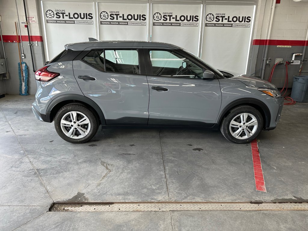 Nissan Kicks S 2021 à Cowansville, Québec - 2 - w1024h768px