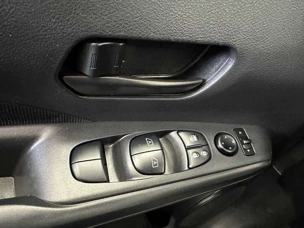 Nissan Kicks S 2021 à Cowansville, Québec - 30 - w1024h768px