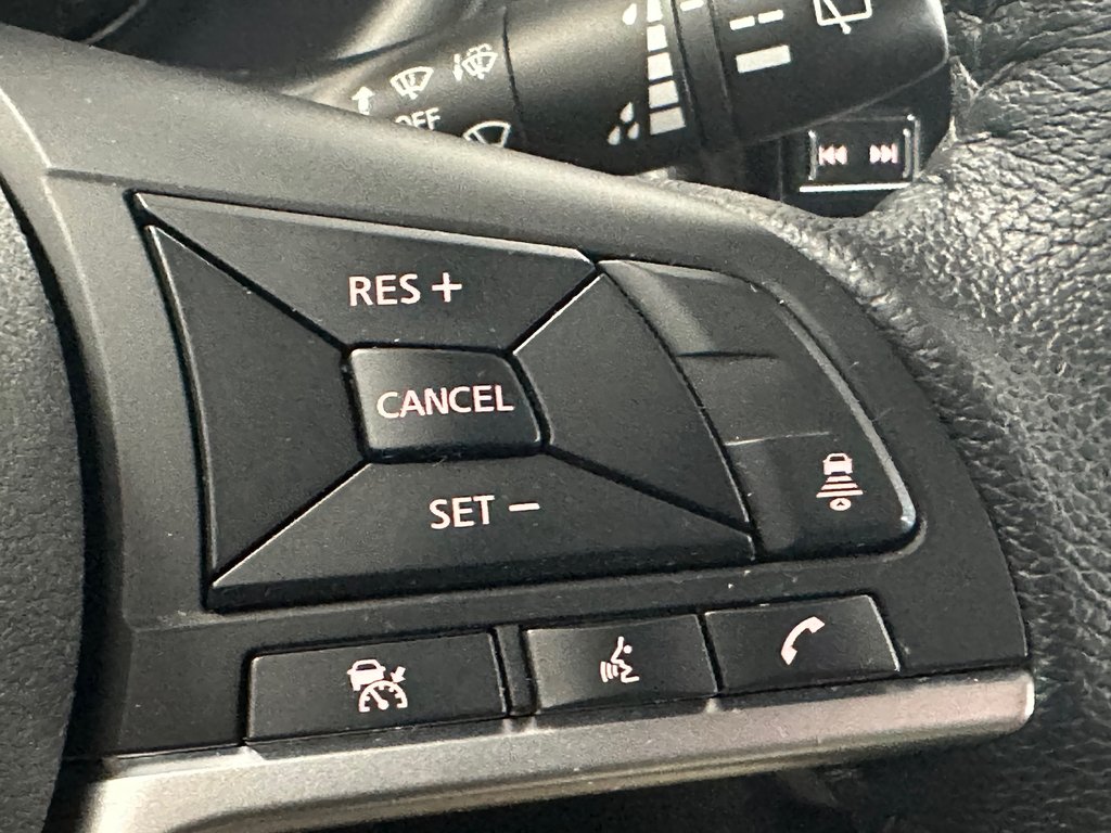 2021 Nissan Kicks SV in Cowansville, Quebec - 31 - w1024h768px