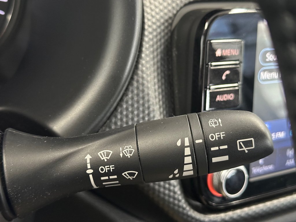 2021 Nissan Kicks SV in Cowansville, Quebec - 32 - w1024h768px