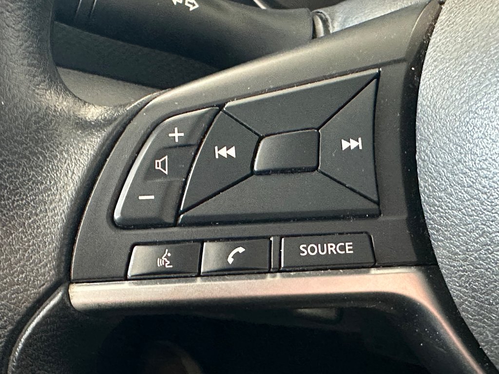 Nissan Kicks S 2021 à Cowansville, Québec - 36 - w1024h768px