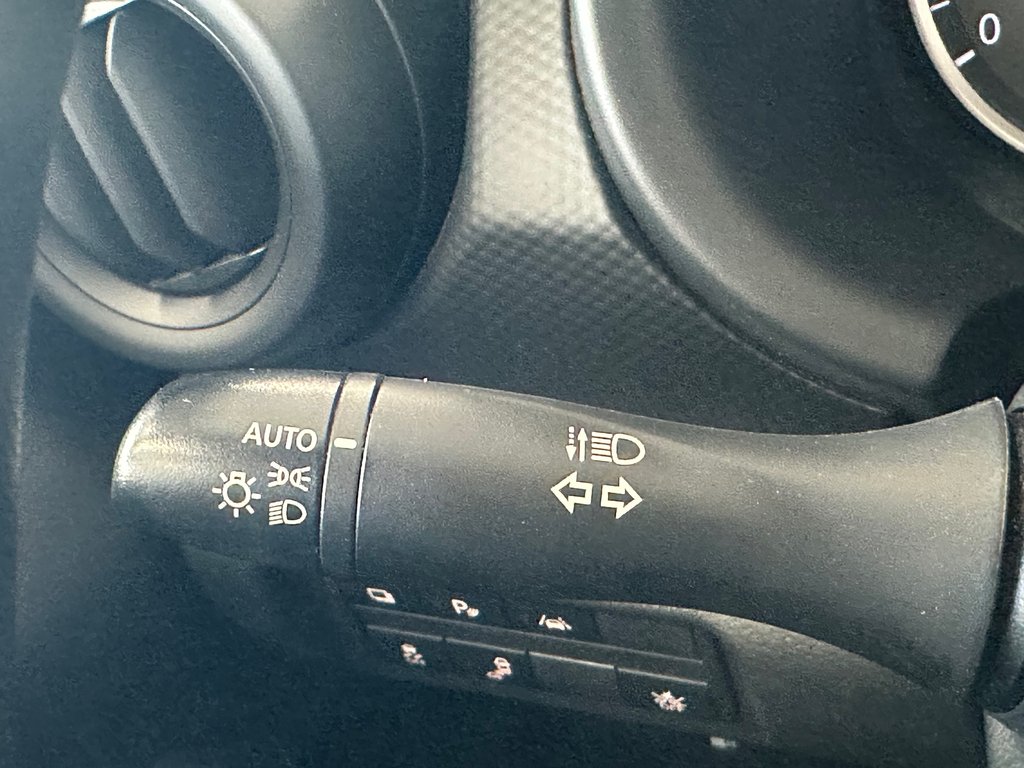 Nissan Kicks S 2021 à Cowansville, Québec - 37 - w1024h768px