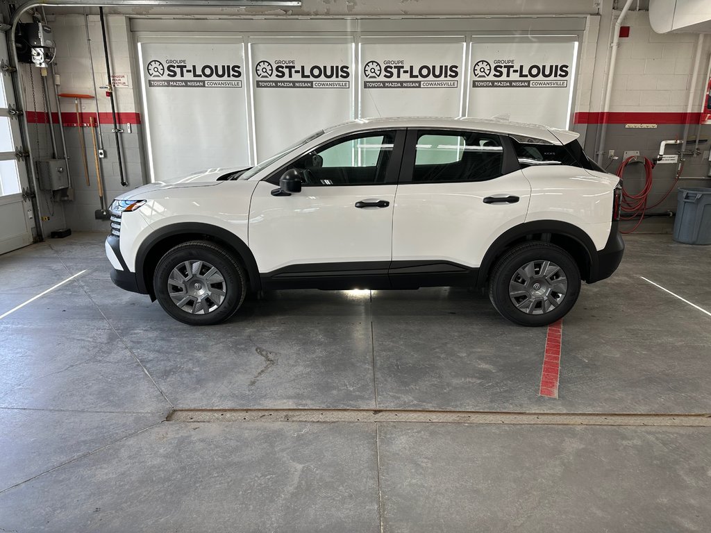 Nissan Kicks S 2025 à Cowansville, Québec - 1 - w1024h768px