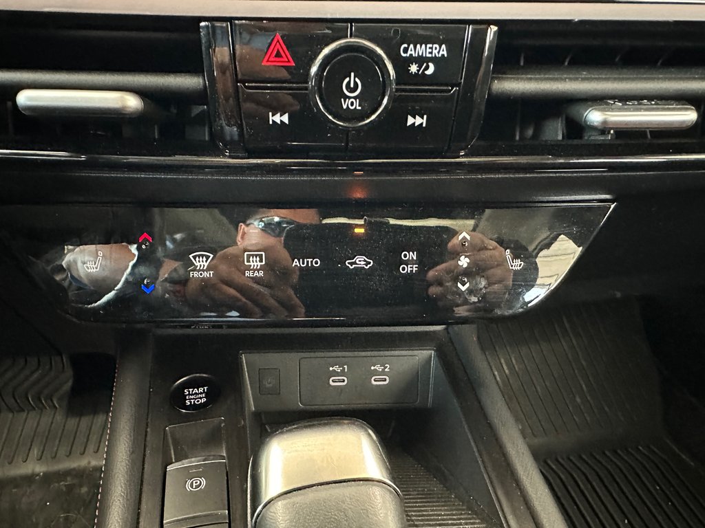 Nissan Kicks SR 2025 à Cowansville, Québec - 36 - w1024h768px