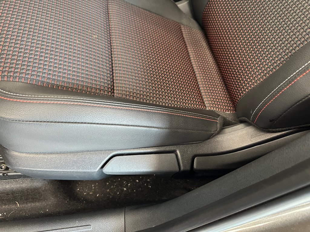 Nissan Kicks SR 2025 à Cowansville, Québec - 32 - w1024h768px