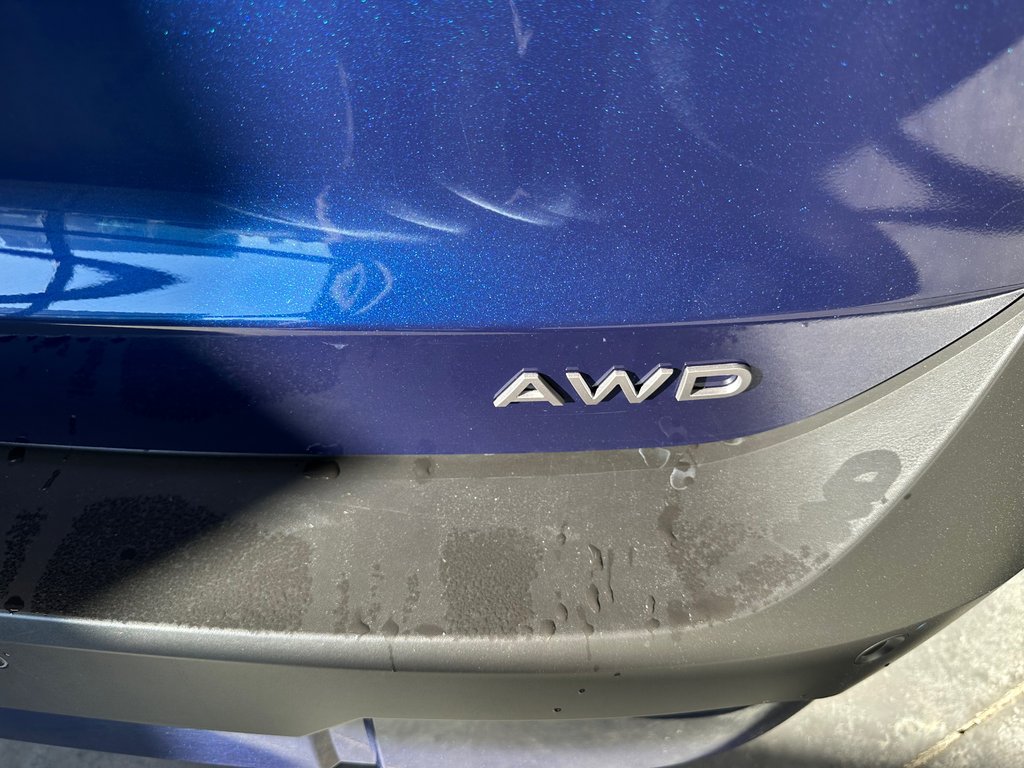 2025 Nissan Kicks SV AWD in Cowansville, Quebec - 9 - w1024h768px