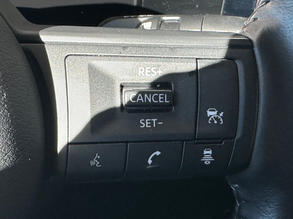 2025 Nissan Kicks SV AWD in Cowansville, Quebec - 35 - w1024h768px
