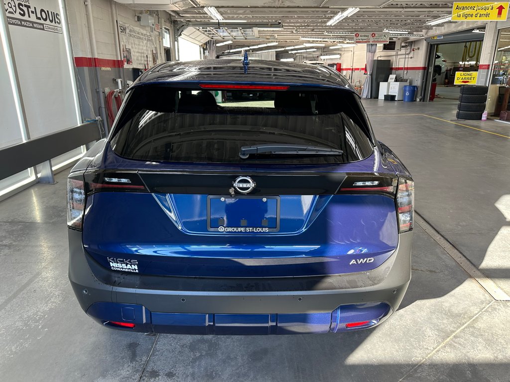 2025 Nissan Kicks SV AWD in Cowansville, Quebec - 4 - w1024h768px