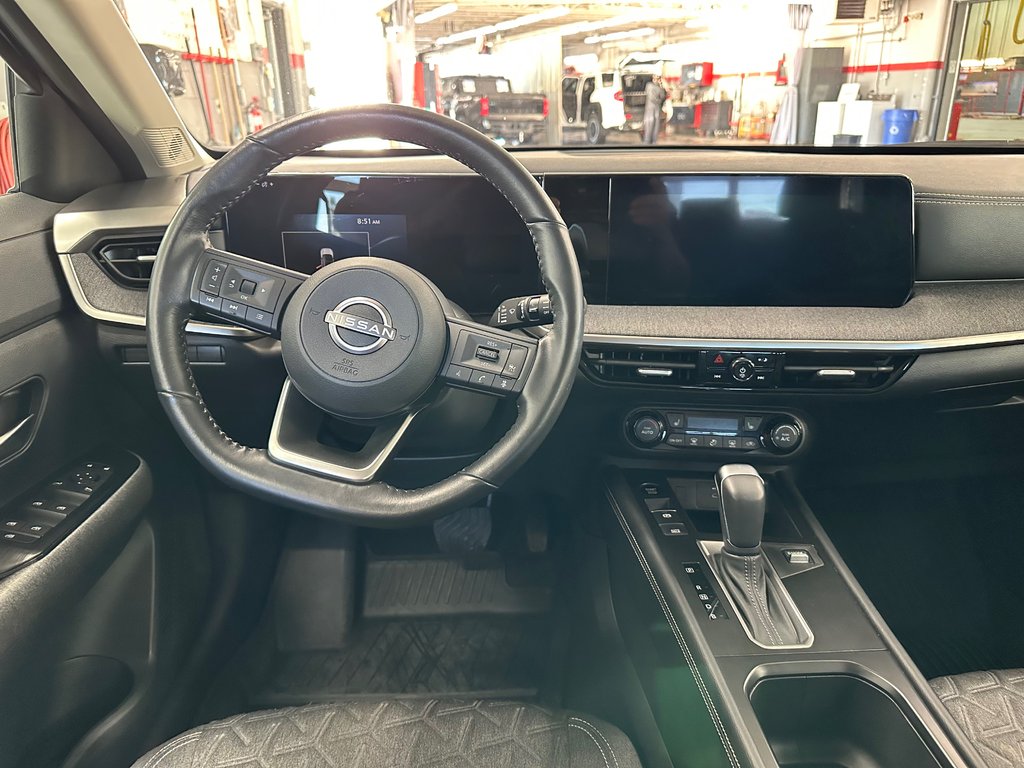 2025 Nissan Kicks SV AWD in Cowansville, Quebec - 22 - w1024h768px