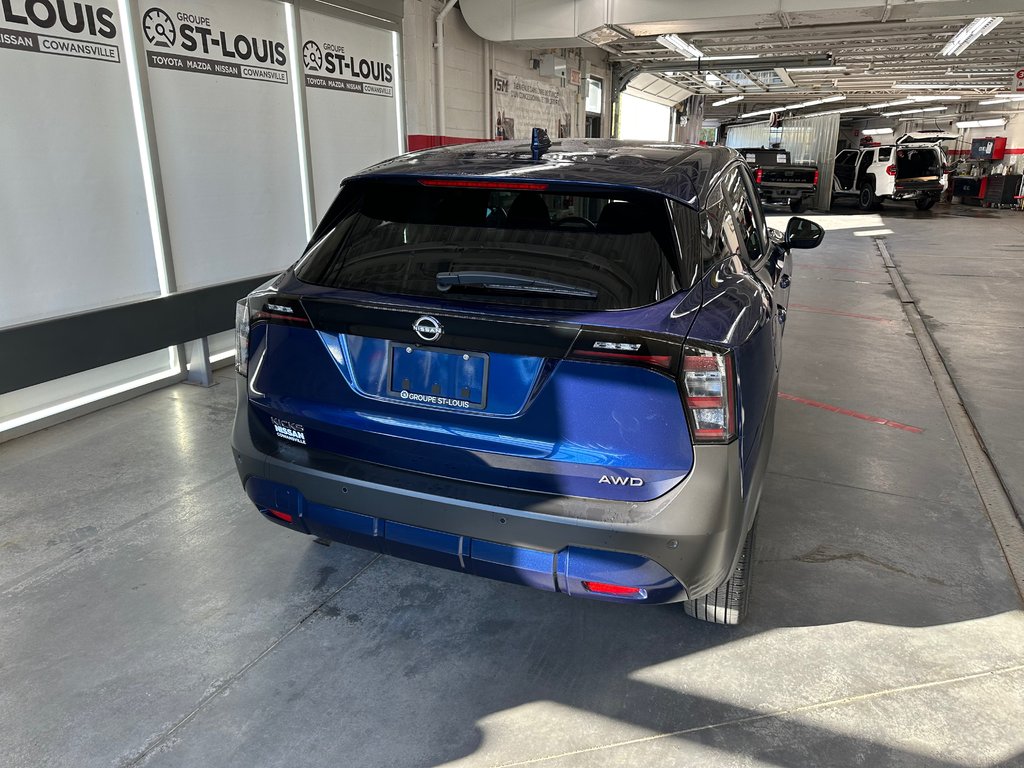2025 Nissan Kicks SV AWD in Cowansville, Quebec - 3 - w1024h768px