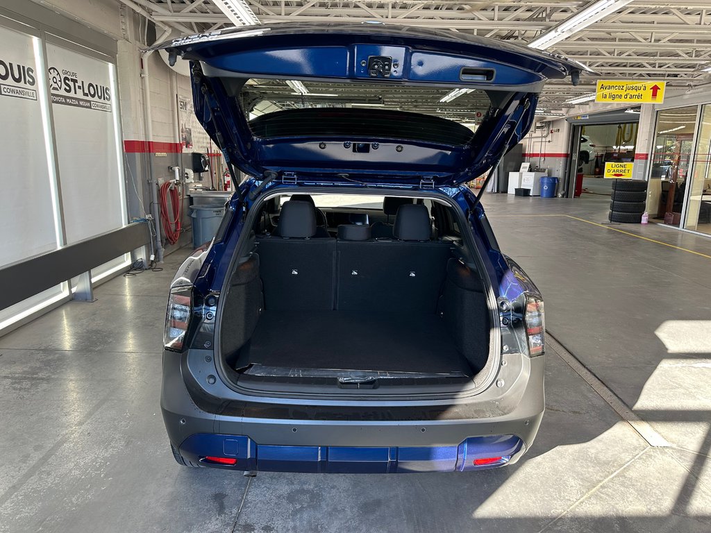 2025 Nissan Kicks SV AWD in Cowansville, Quebec - 5 - w1024h768px