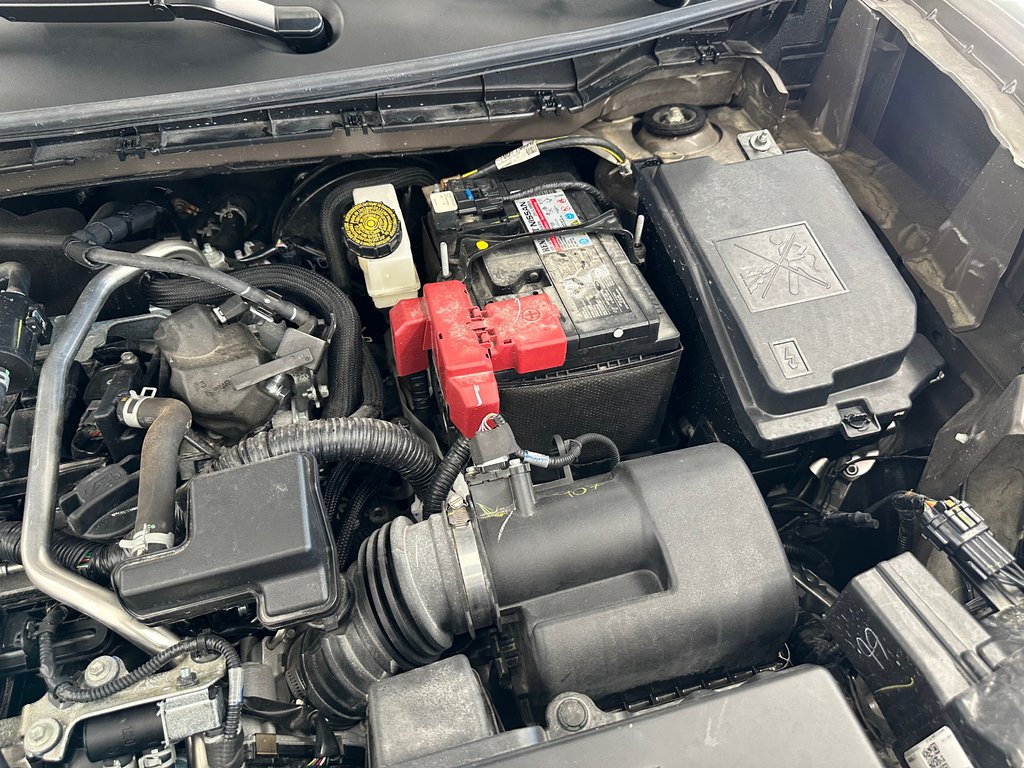 2025 Nissan Kicks S AWD in Cowansville, Quebec - 17 - w1024h768px