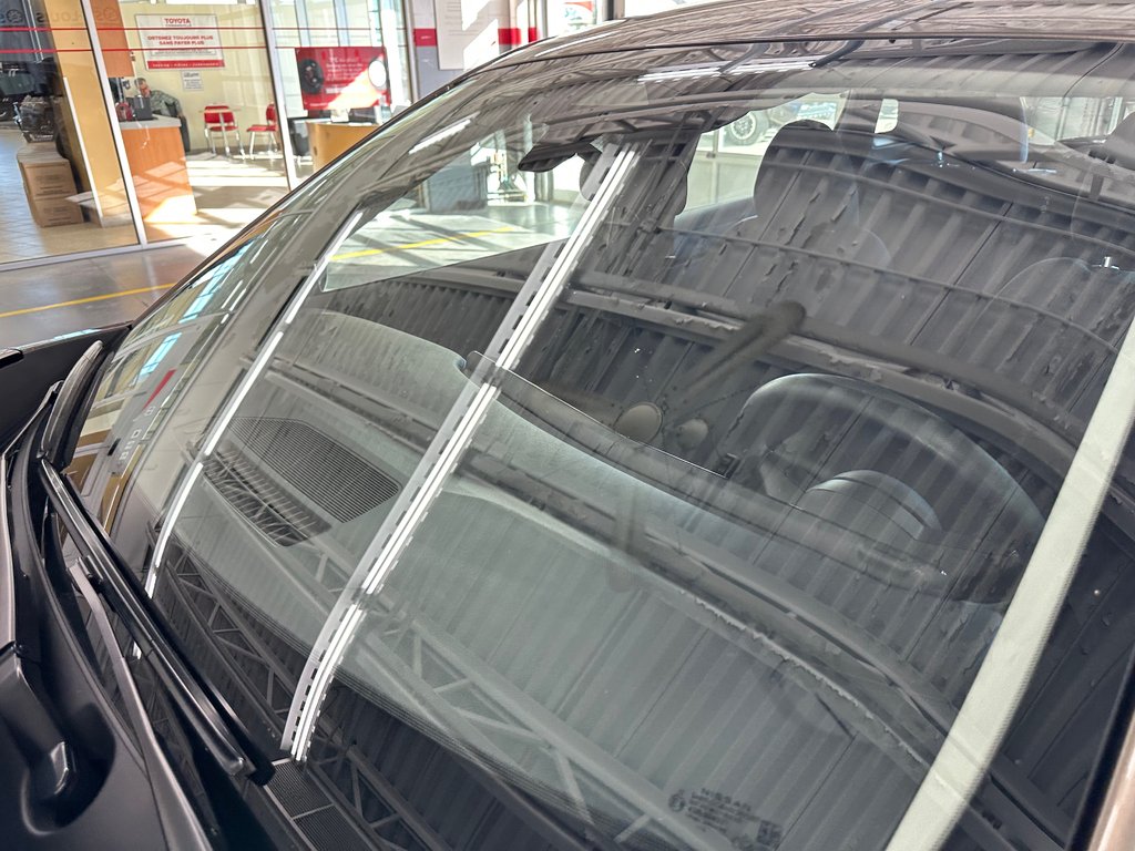 2025 Nissan Kicks S AWD in Cowansville, Quebec - 13 - w1024h768px