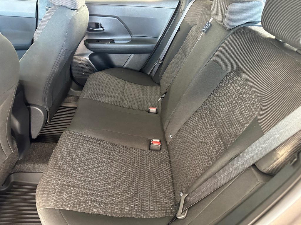 2025 Nissan Kicks S AWD in Cowansville, Quebec - 19 - w1024h768px