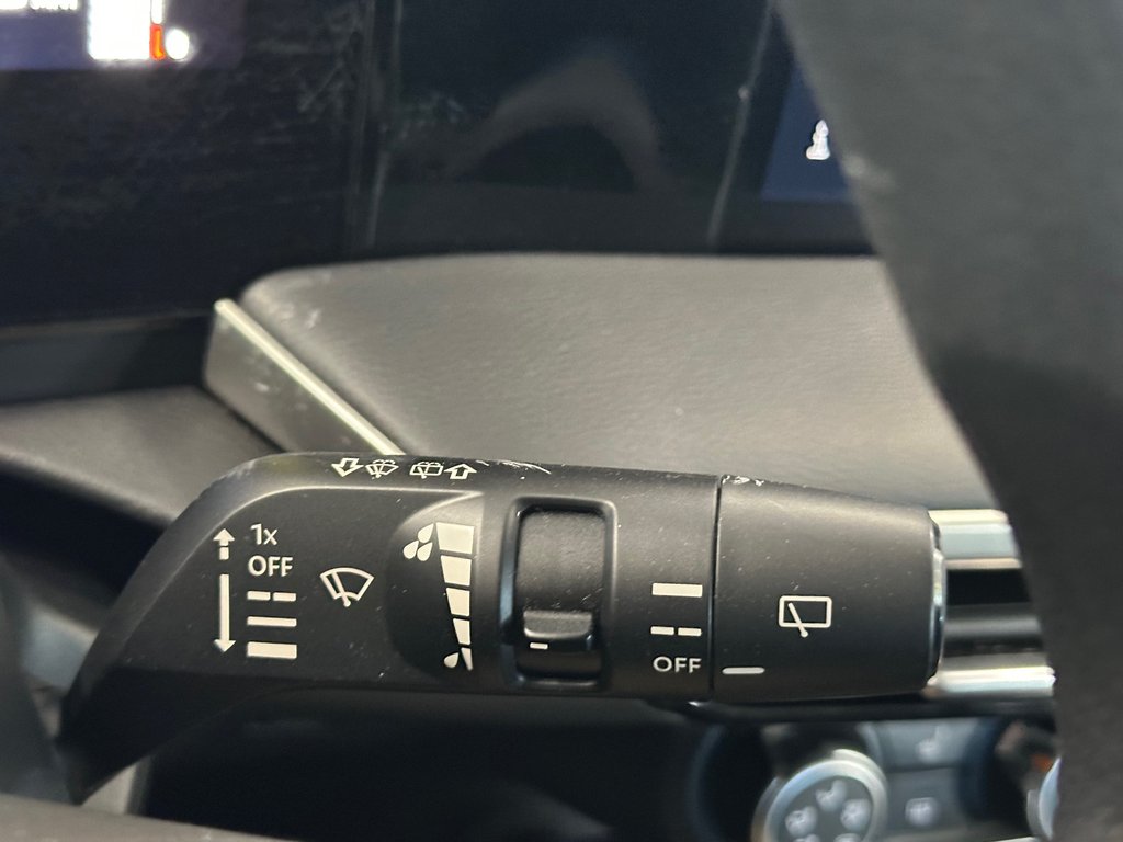 2025 Nissan Kicks S TA in Cowansville, Quebec - 32 - w1024h768px