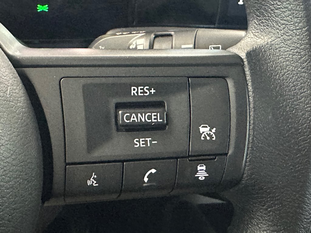 2025 Nissan Kicks S TA in Cowansville, Quebec - 31 - w1024h768px