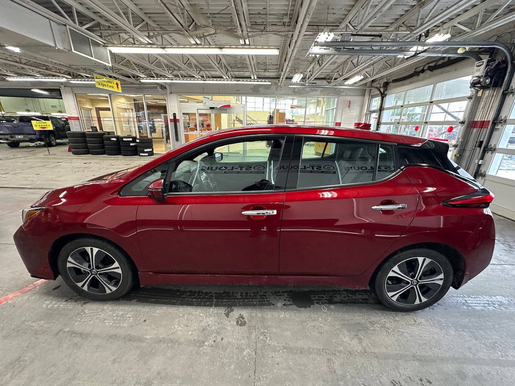 2022 Nissan Leaf SL PLUS in Cowansville, Quebec - 5 - w1024h768px