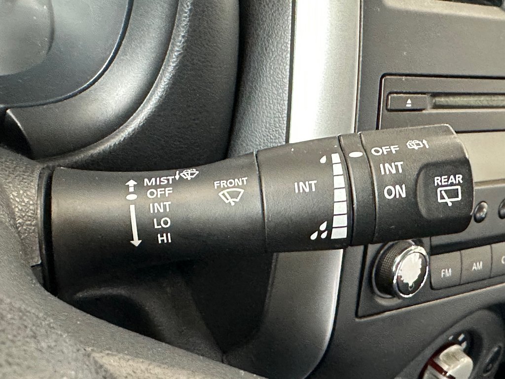 2017 Nissan Micra SV in Cowansville, Quebec - 32 - w1024h768px