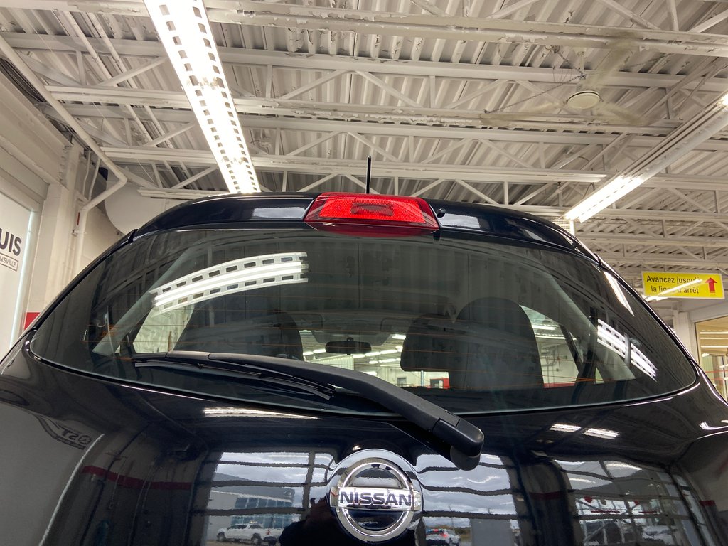 2018 Nissan Micra SV in Cowansville, Quebec - 9 - w1024h768px