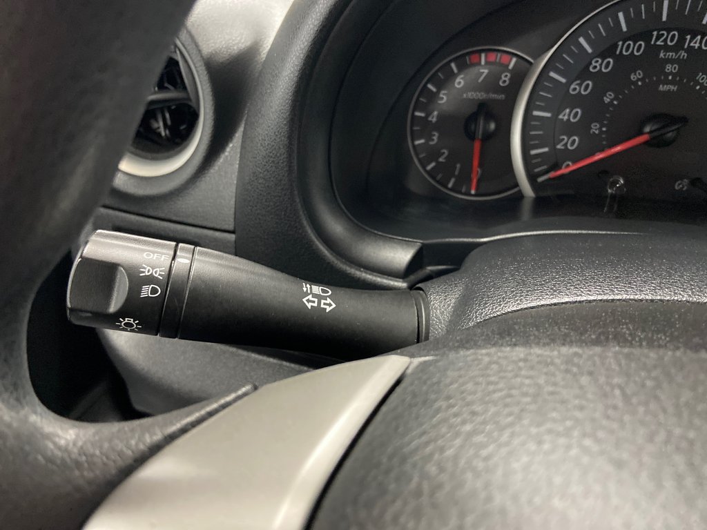 2018 Nissan Micra SV in Cowansville, Quebec - 24 - w1024h768px
