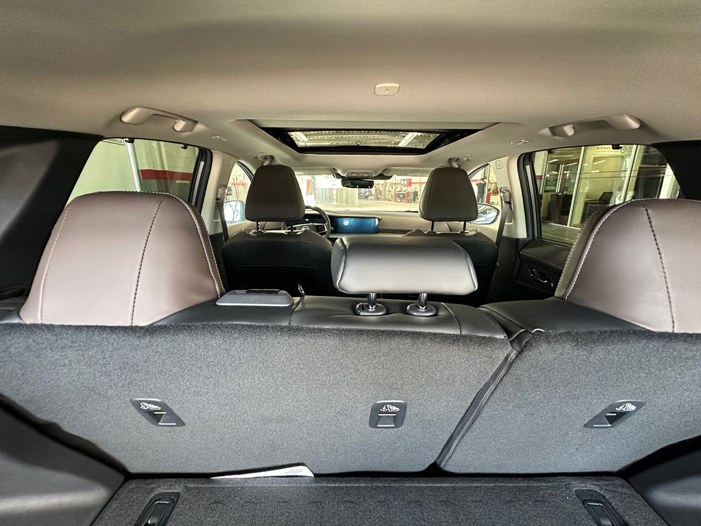Nissan Murano Platinum 2025 à Cowansville, Québec - 8 - w1024h768px